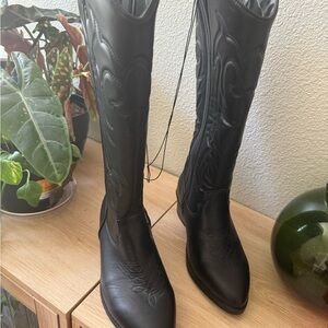 Torrid Black Western Knee High Boots size 7.5 WW extra wide calf